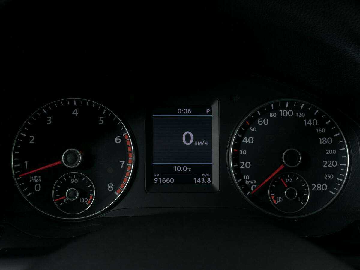 Volkswagen Scirocco с пробегом — 2013 год. Фото: #13