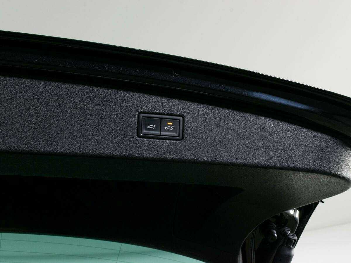 Volkswagen Tiguan с пробегом — 2021 год. Фото: #8