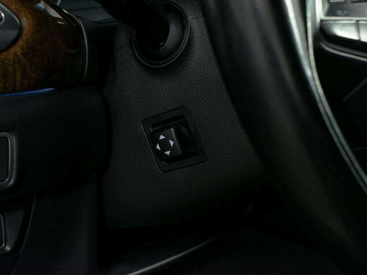 Genesis G90 с пробегом — 2017 год. Фото: #21