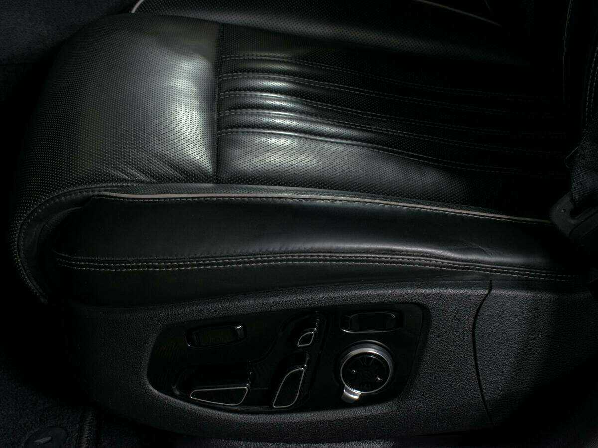 Genesis G90 с пробегом — 2017 год. Фото: #23