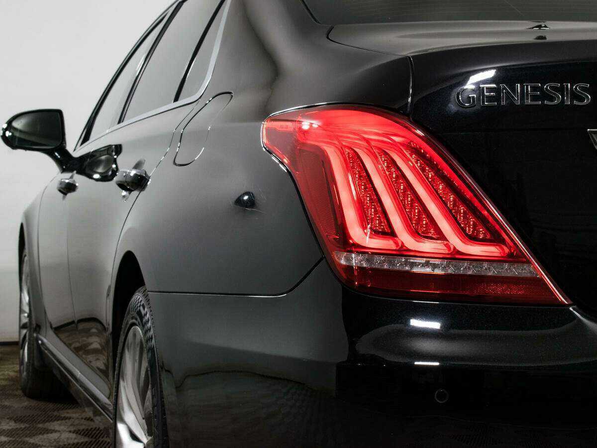 Genesis G90 с пробегом — 2017 год. Фото: #28