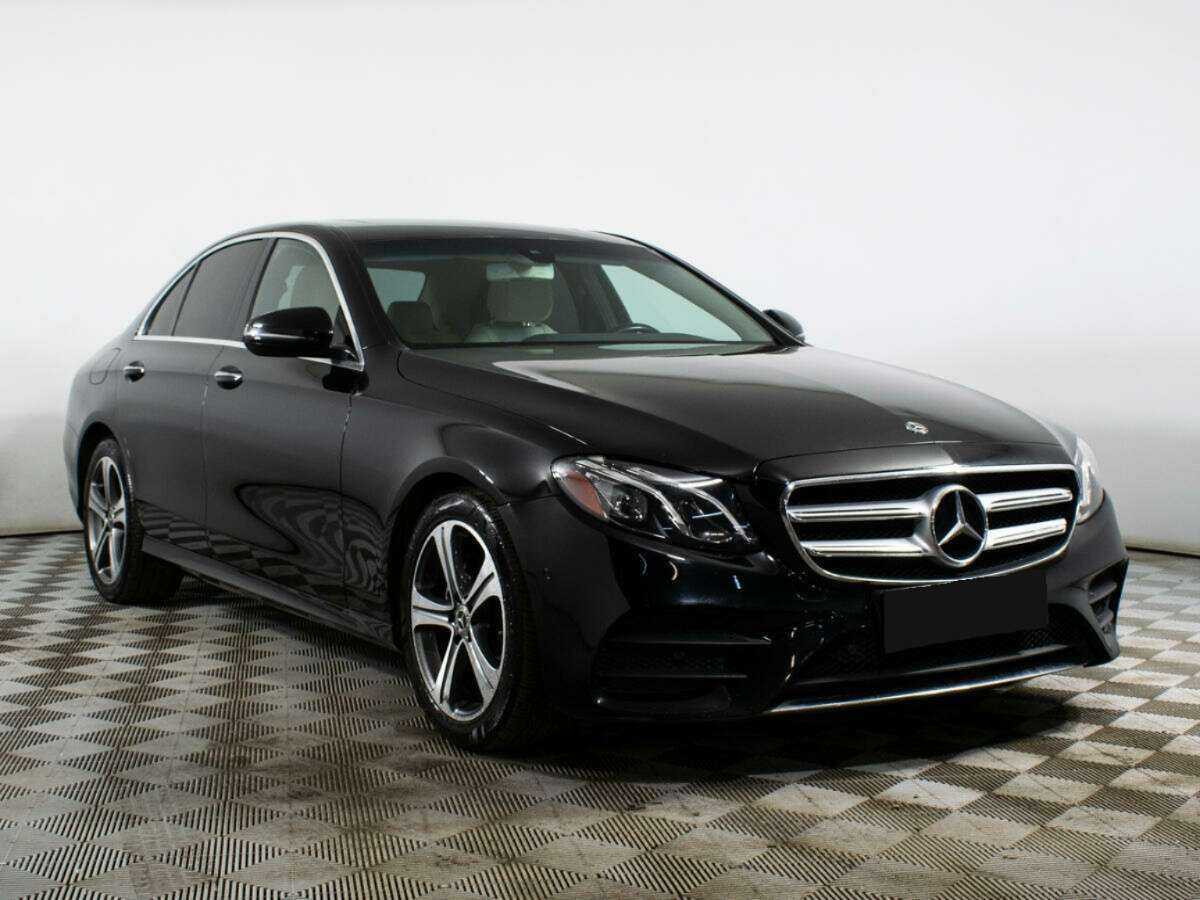 Mercedes-Benz E-Класс с пробегом — 2017 год. Фото: #2