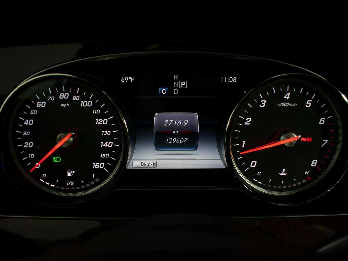 Mercedes-Benz E-Класс с пробегом — 2017 год. Фото: #8