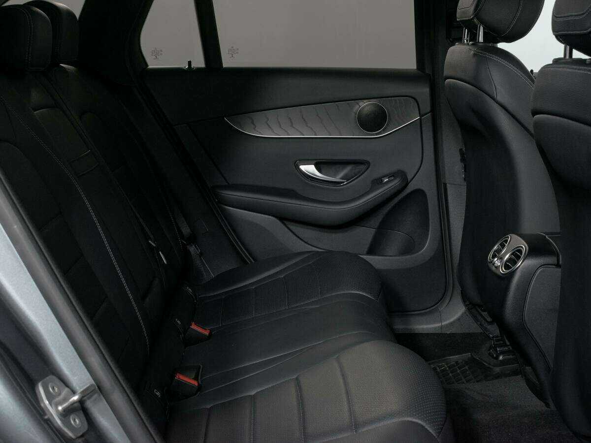 Mercedes-Benz GLC с пробегом — 2019 год. Фото: #11