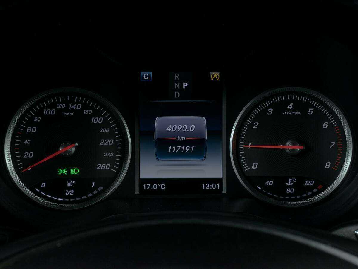 Mercedes-Benz GLC с пробегом — 2019 год. Фото: #12