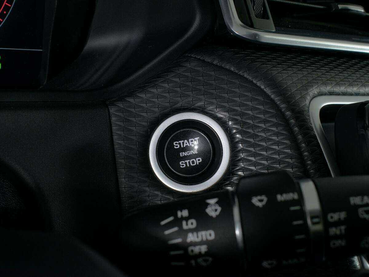 Land Rover Range Rover Velar с пробегом — 2018 год. Фото: #16