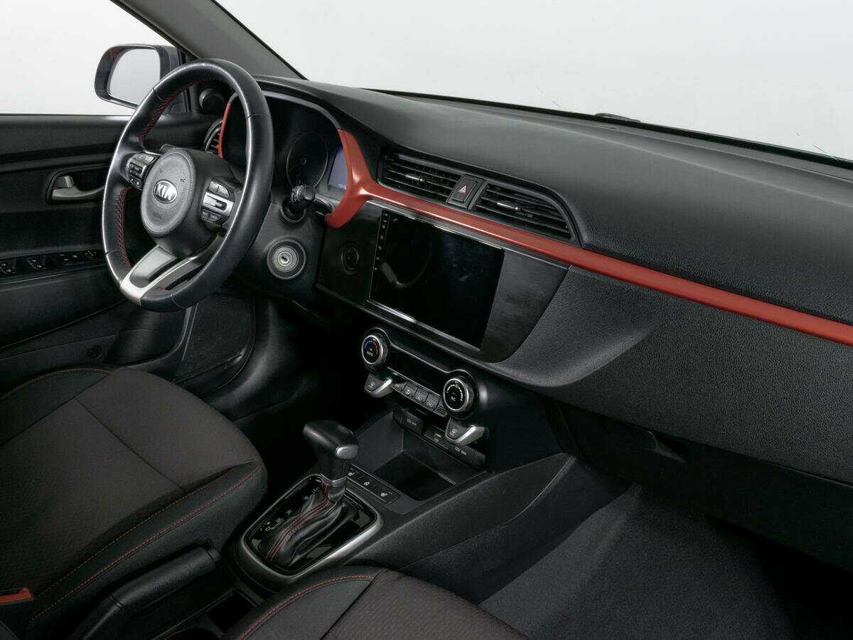 Kia Rio с пробегом — 2020 год. Фото: #8