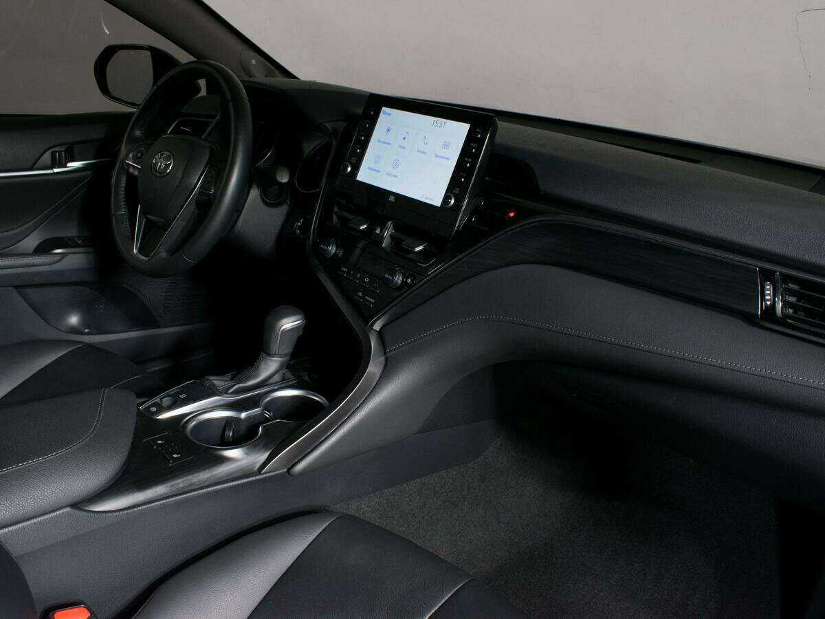 Toyota Camry с пробегом — 2021 год. Фото: #7