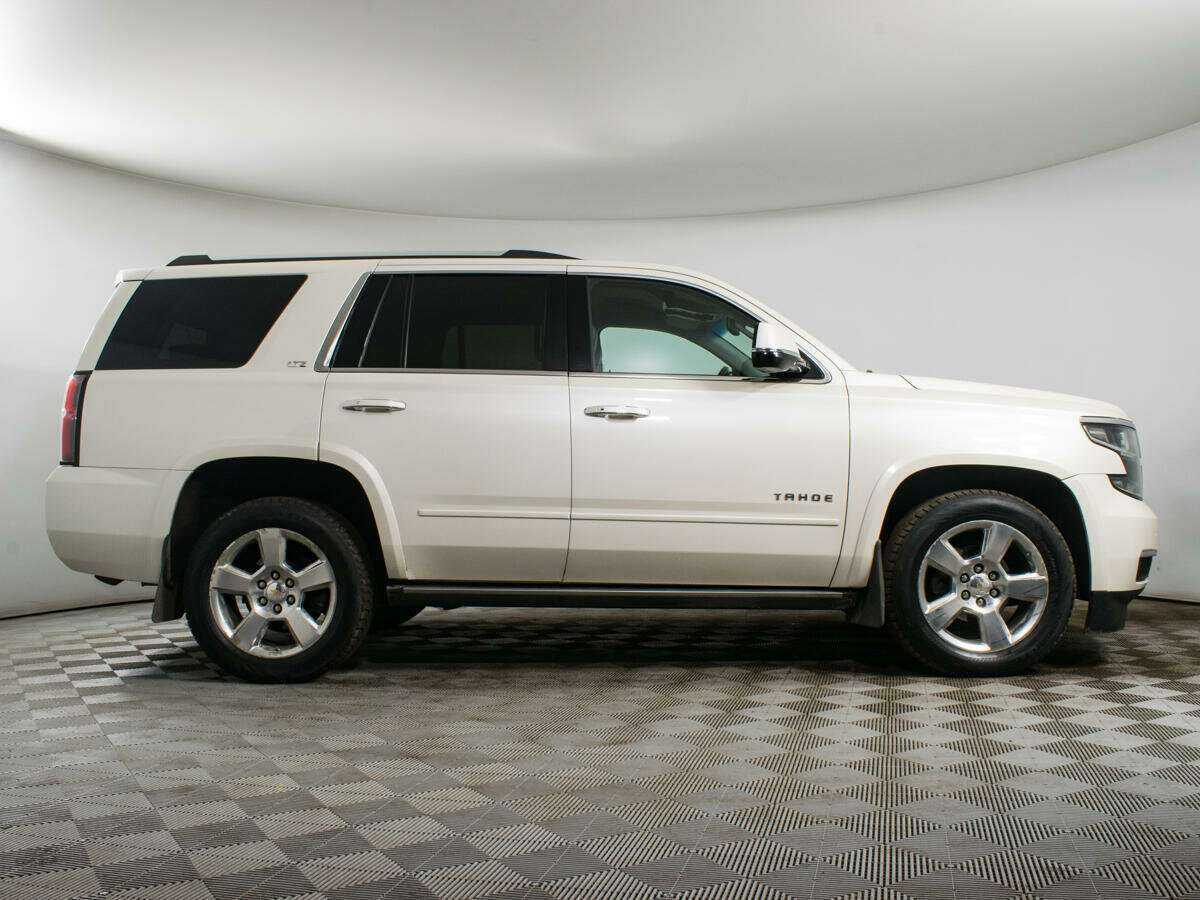 Chevrolet Tahoe с пробегом — 2016 год. Фото: #3