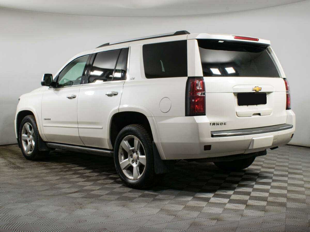 Chevrolet Tahoe с пробегом — 2016 год. Фото: #6