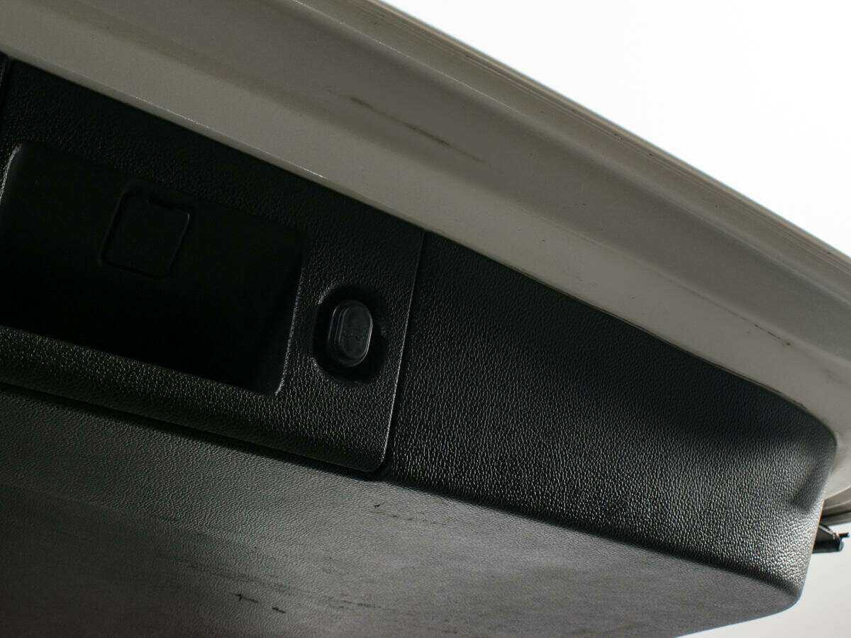 Chevrolet Tahoe с пробегом — 2016 год. Фото: #9