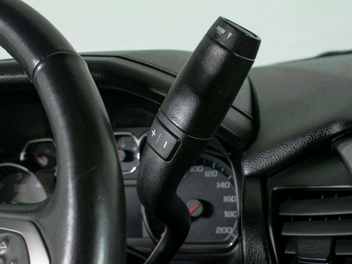 Chevrolet Tahoe с пробегом — 2016 год. Фото: #21