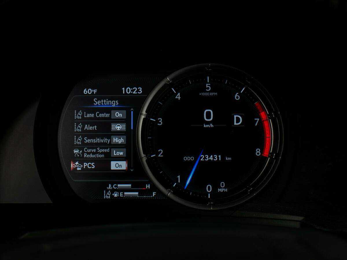 Lexus IS с пробегом — 2021 год. Фото: #8