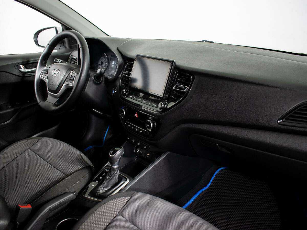 Hyundai Solaris с пробегом — 2020 год. Фото: #3