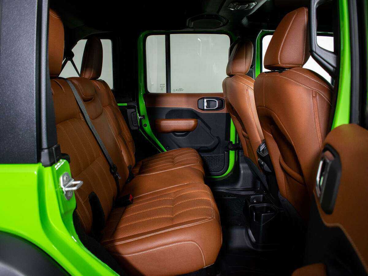 Jeep Wrangler с пробегом — 2021 год. Фото: #6