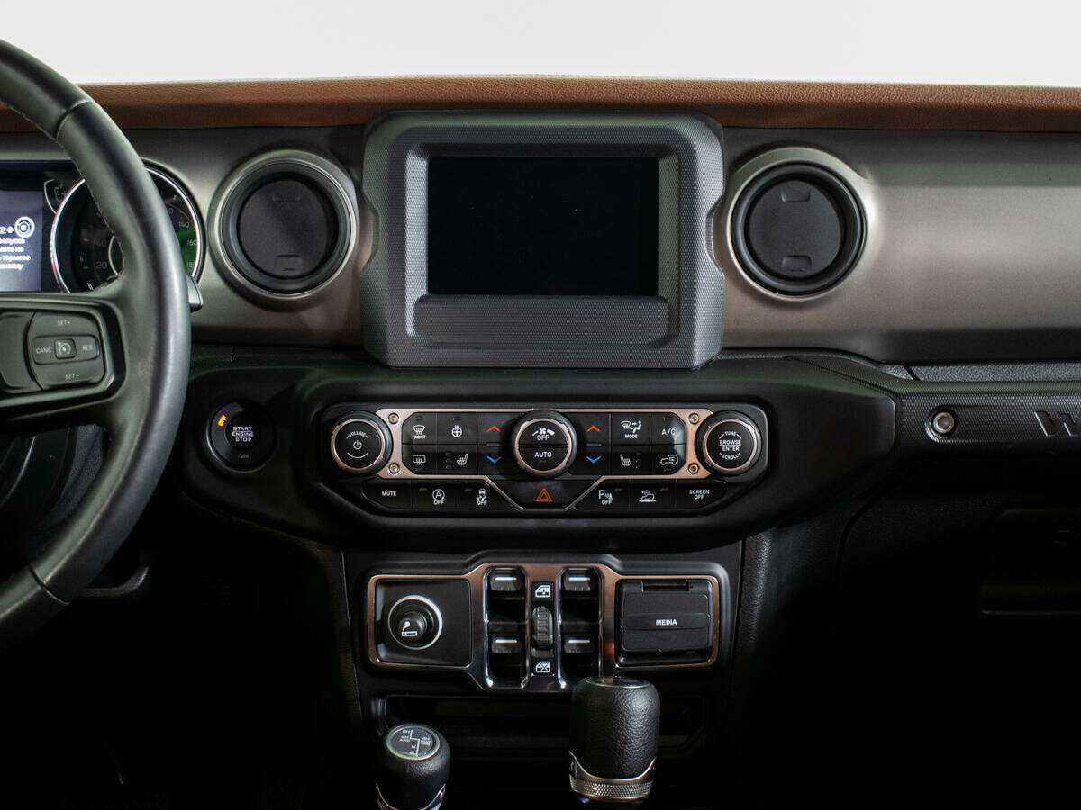 Jeep Wrangler с пробегом — 2021 год. Фото: #7