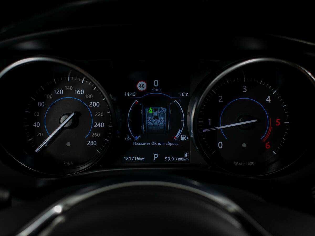 Jaguar F-Pace с пробегом — 2018 год. Фото: #11