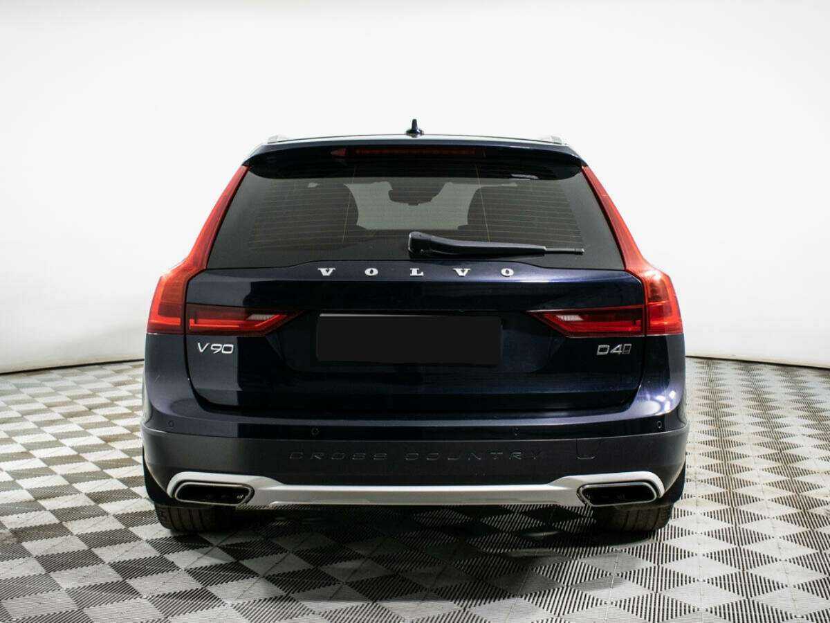 Volvo V90 Cross Country с пробегом — 2018 год. Фото: #5