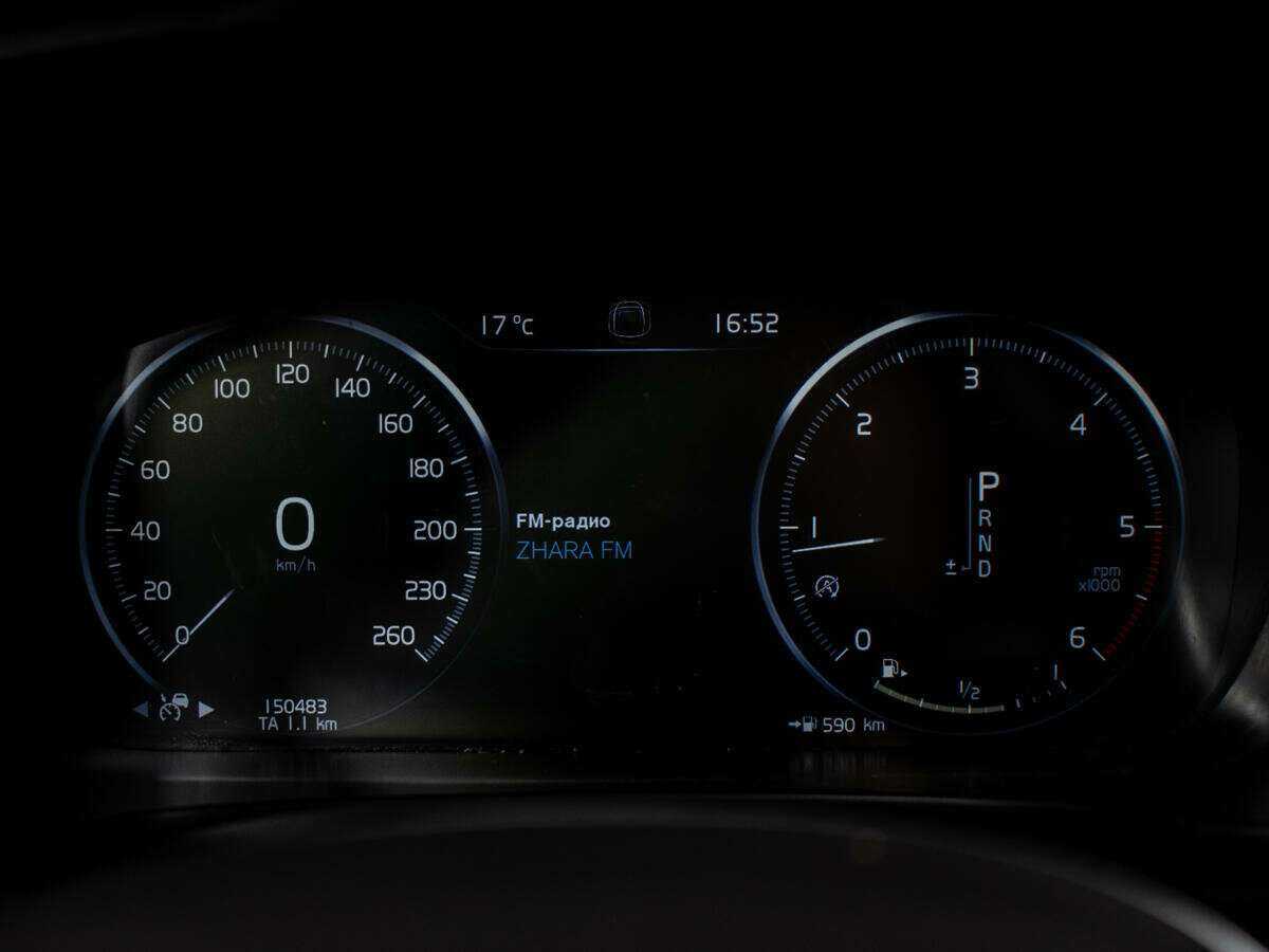 Volvo V90 Cross Country с пробегом — 2018 год. Фото: #11