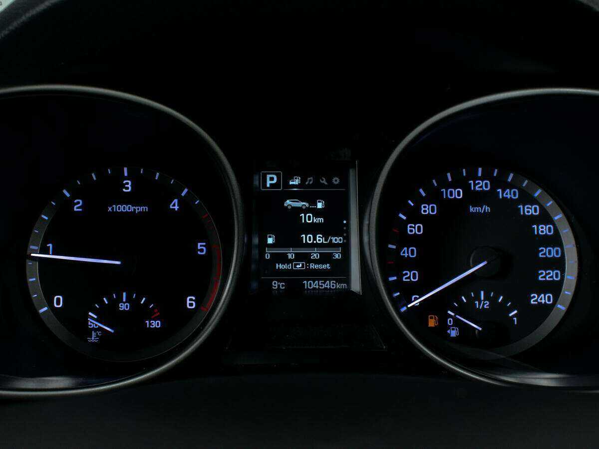 Hyundai Santa Fe с пробегом — 2017 год. Фото: #10