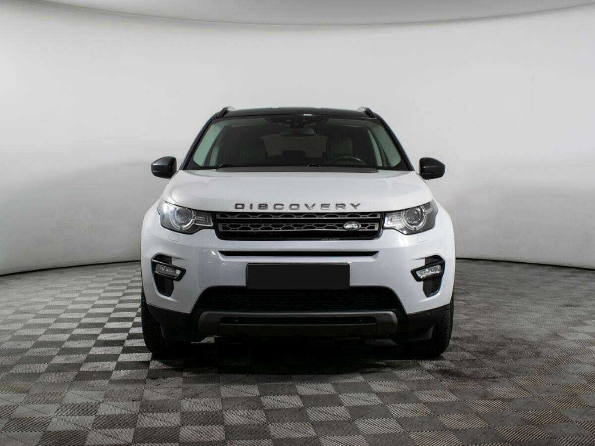 Land Rover Discovery Sport с пробегом — 2015 год. Фото: #1