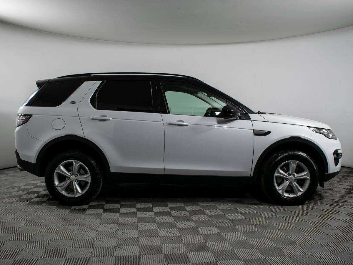 Land Rover Discovery Sport с пробегом — 2015 год. Фото: #3