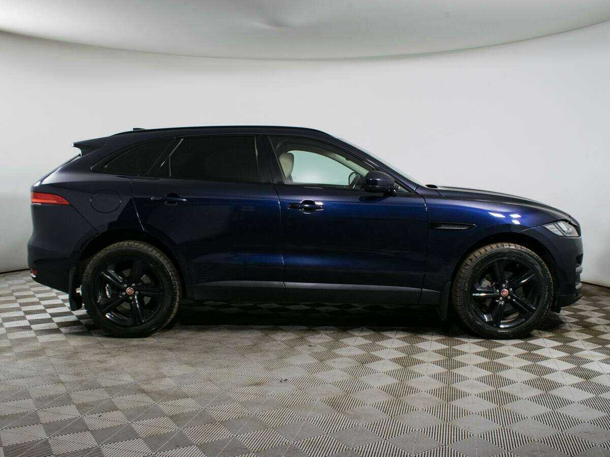 Jaguar F-Pace с пробегом — 2016 год. Фото: #3