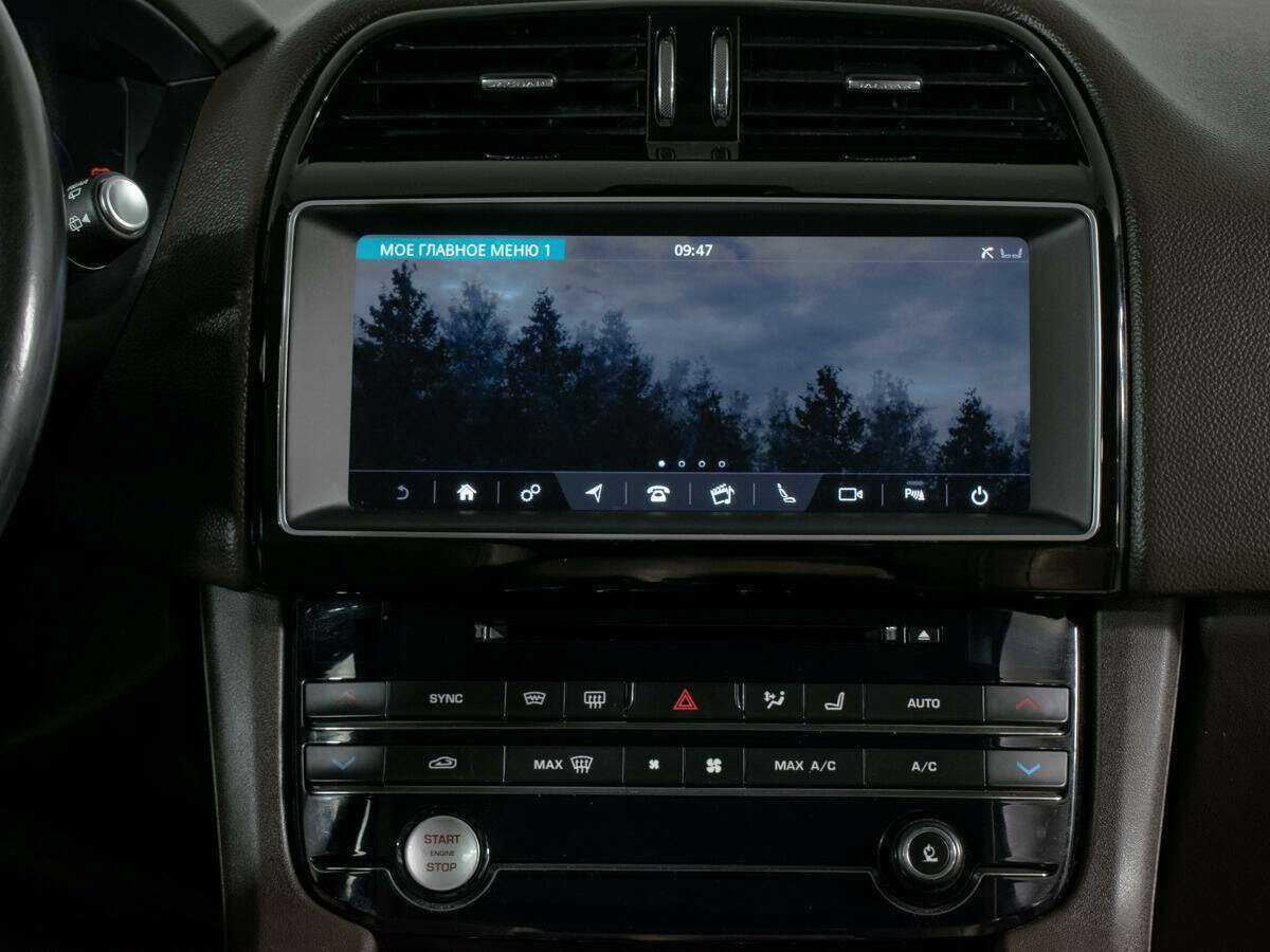 Jaguar F-Pace с пробегом — 2016 год. Фото: #12