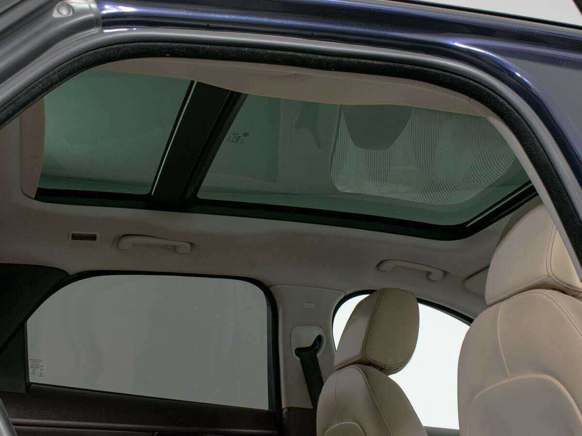 Jaguar F-Pace с пробегом — 2016 год. Фото: #13