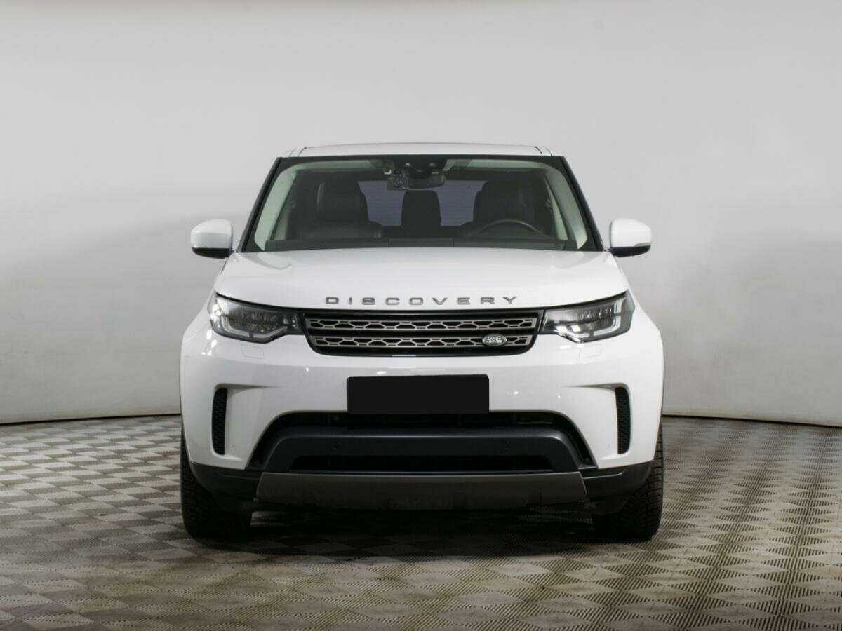 Land Rover Discovery с пробегом — 2018 год. Фото: #1