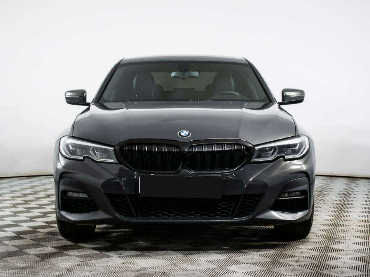 BMW 3 серии с пробегом — 2020 год. Фото: #1