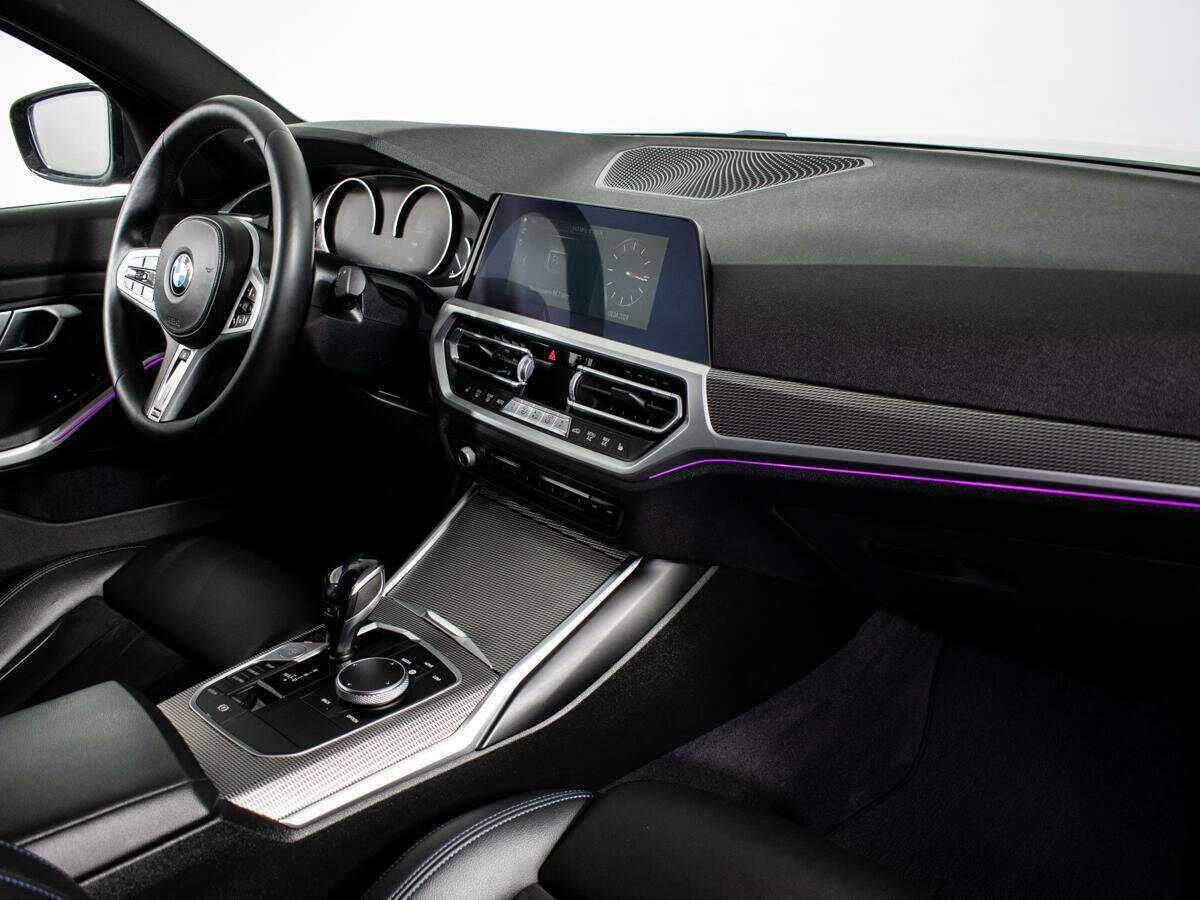 BMW 3 серии с пробегом — 2020 год. Фото: #6