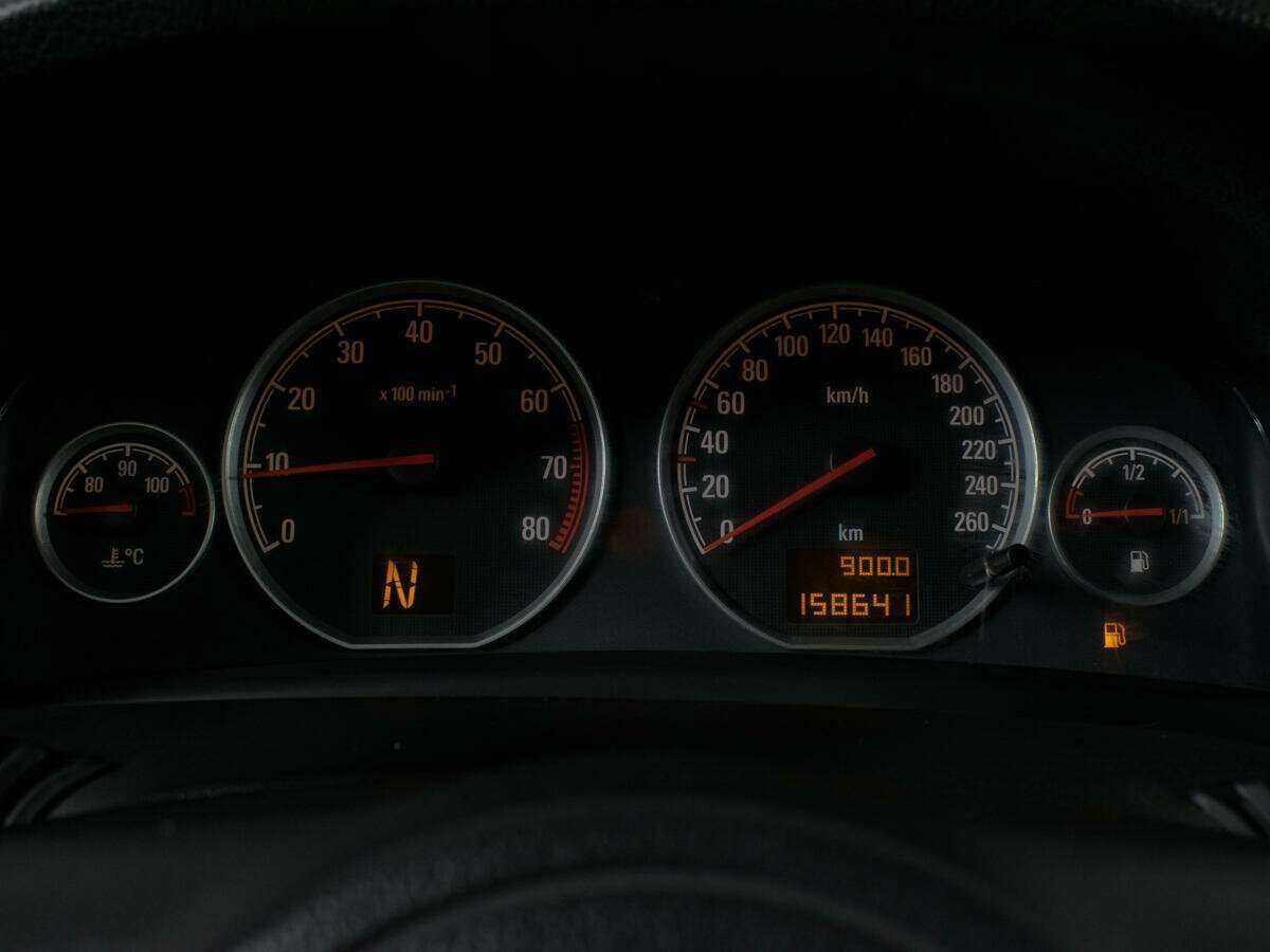 Opel Vectra с пробегом — 2007 год. Фото: #13