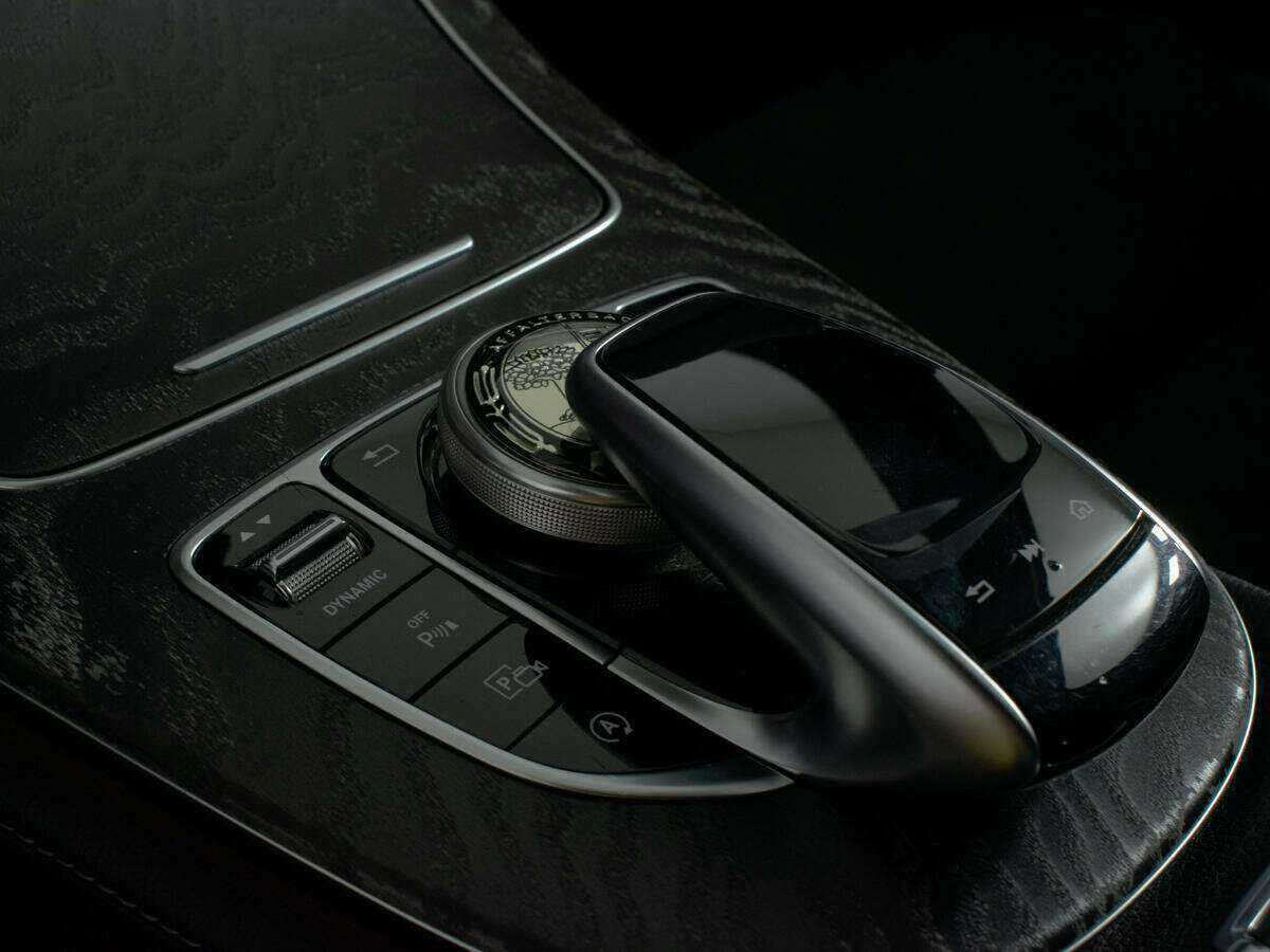 Mercedes-Benz E-Класс с пробегом — 2019 год. Фото: #20