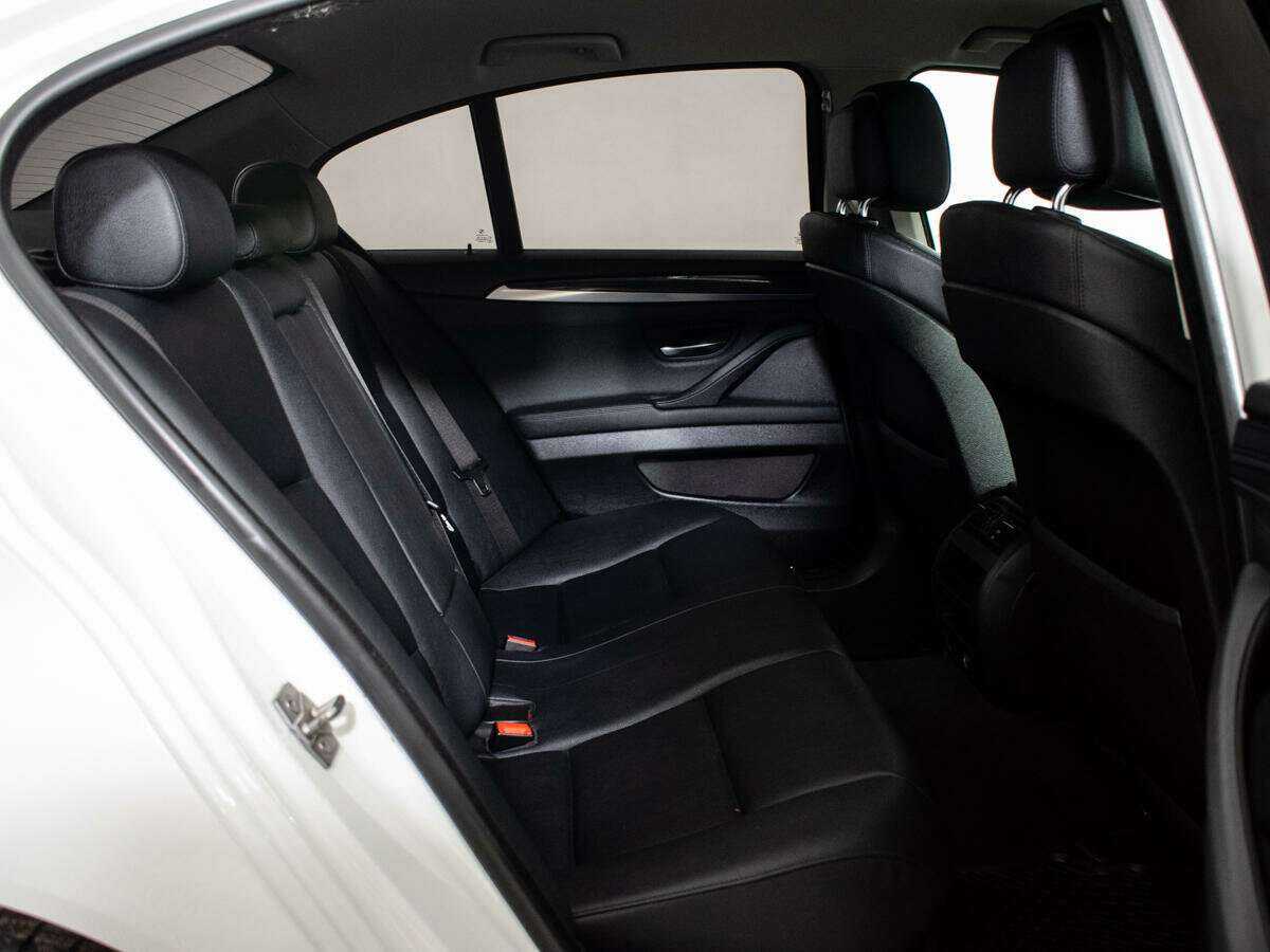 BMW 5 серии с пробегом — 2012 год. Фото: #9