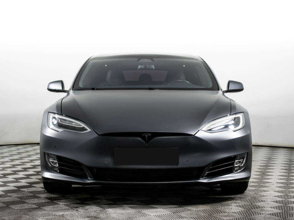 Tesla Model S с пробегом — 2019 год. Фото: #1