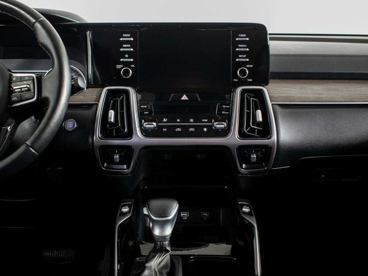 Kia Sorento с пробегом — 2020 год. Фото: #8