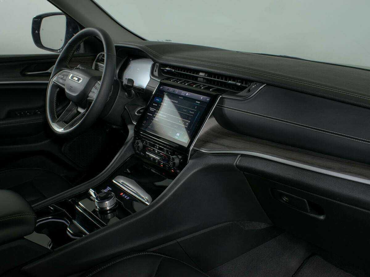 Jeep Grand Cherokee с пробегом — 2022 год. Фото: #9