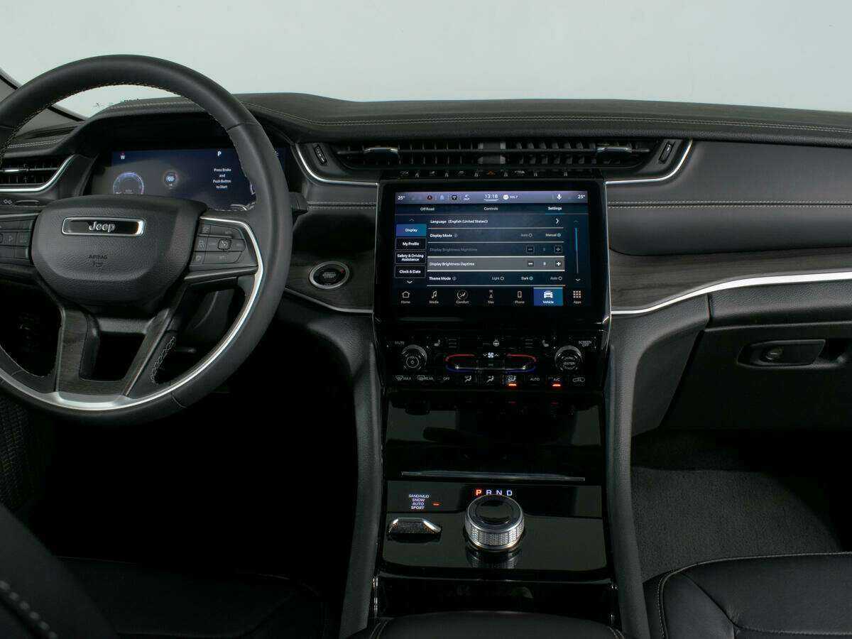 Jeep Grand Cherokee с пробегом — 2022 год. Фото: #10