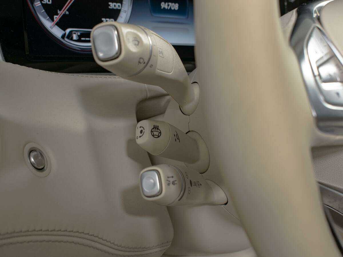 Mercedes-Benz S-Класс AMG с пробегом — 2015 год. Фото: #16