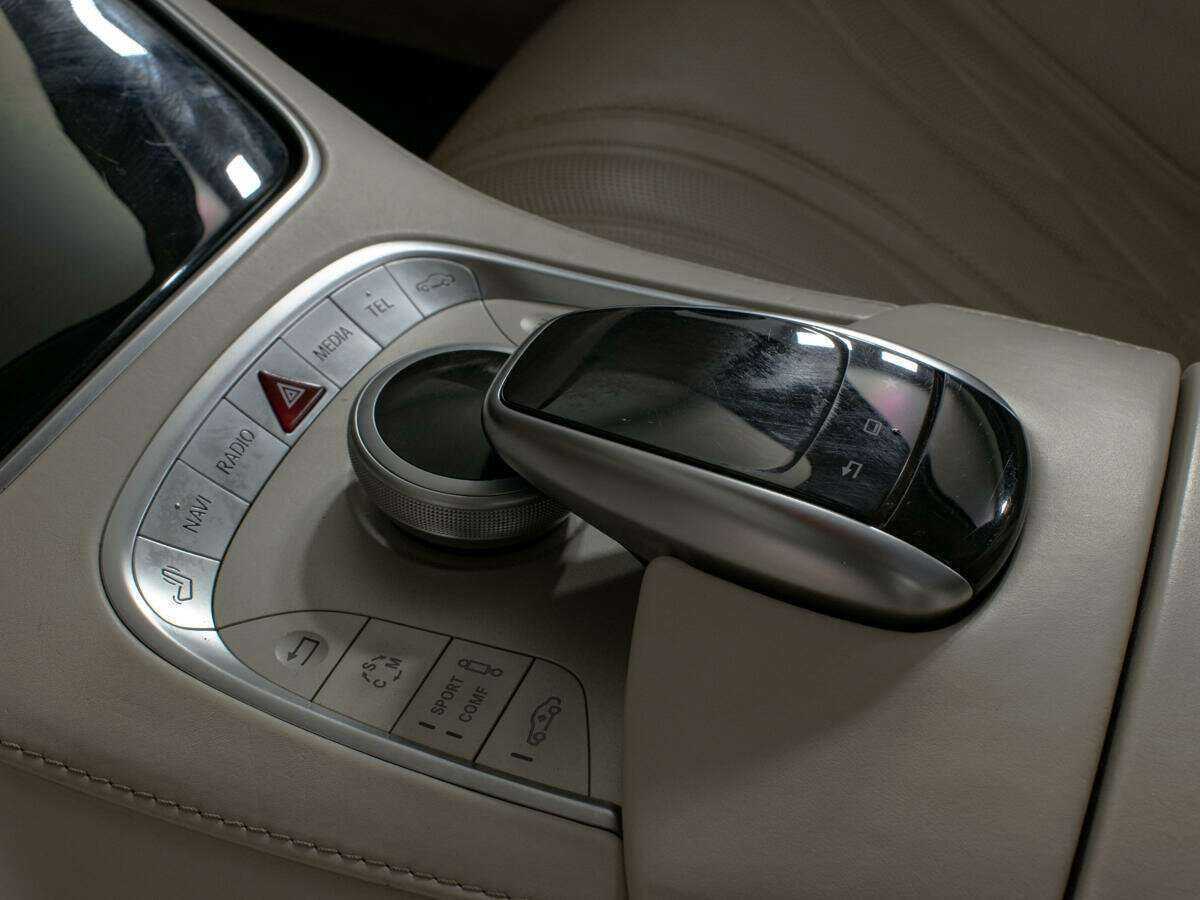 Mercedes-Benz S-Класс AMG с пробегом — 2015 год. Фото: #20