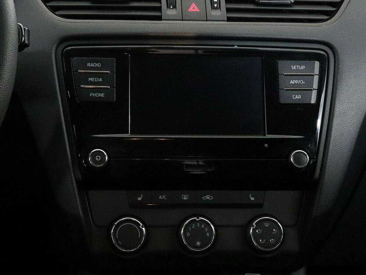 Skoda Octavia с пробегом — 2018 год. Фото: #9