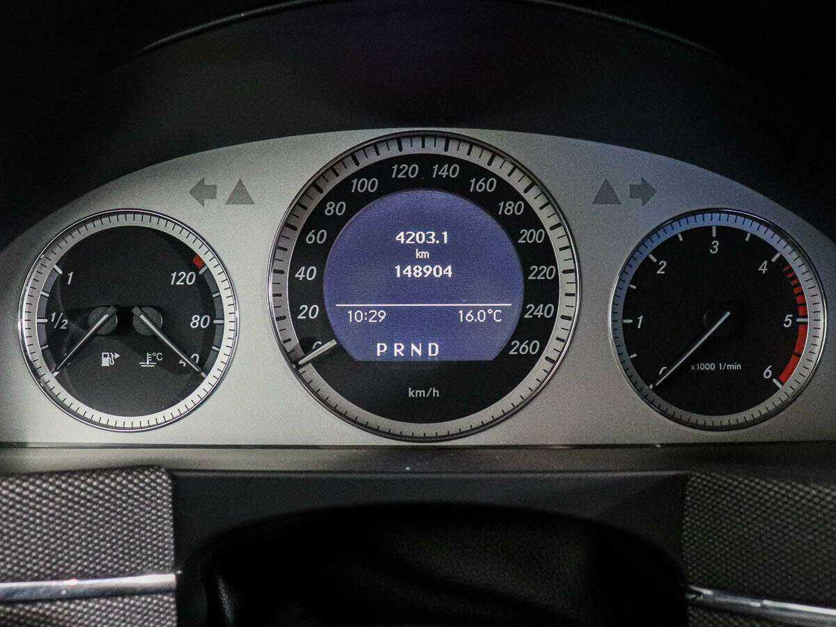 Mercedes-Benz GLK-Класс с пробегом — 2010 год. Фото: #8