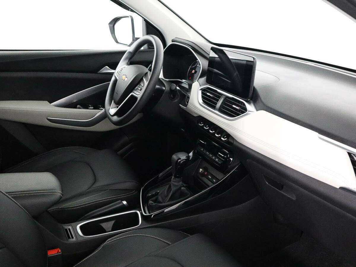 Chevrolet Captiva с пробегом — 2022 год. Фото: #6