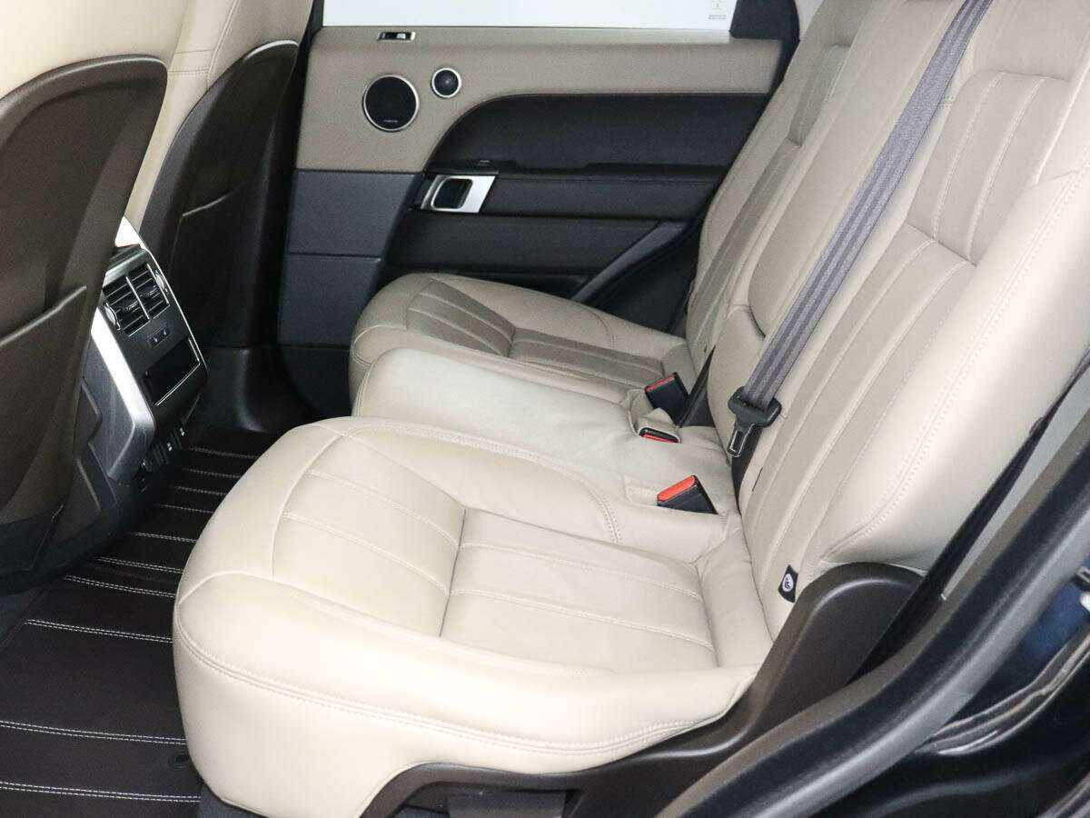 Land Rover Range Rover Sport с пробегом — 2019 год. Фото: #6