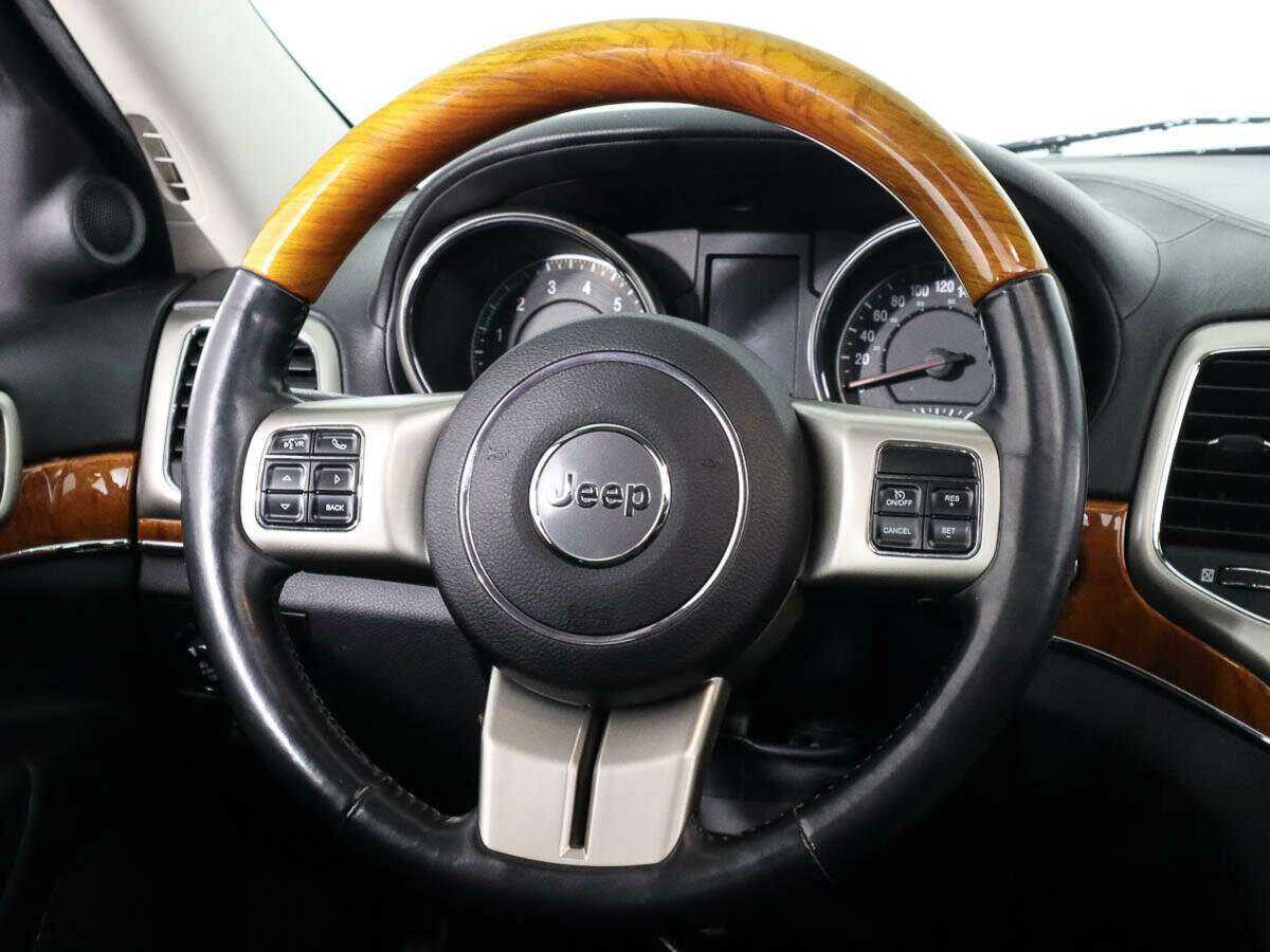 Jeep Grand Cherokee с пробегом — 2011 год. Фото: #11