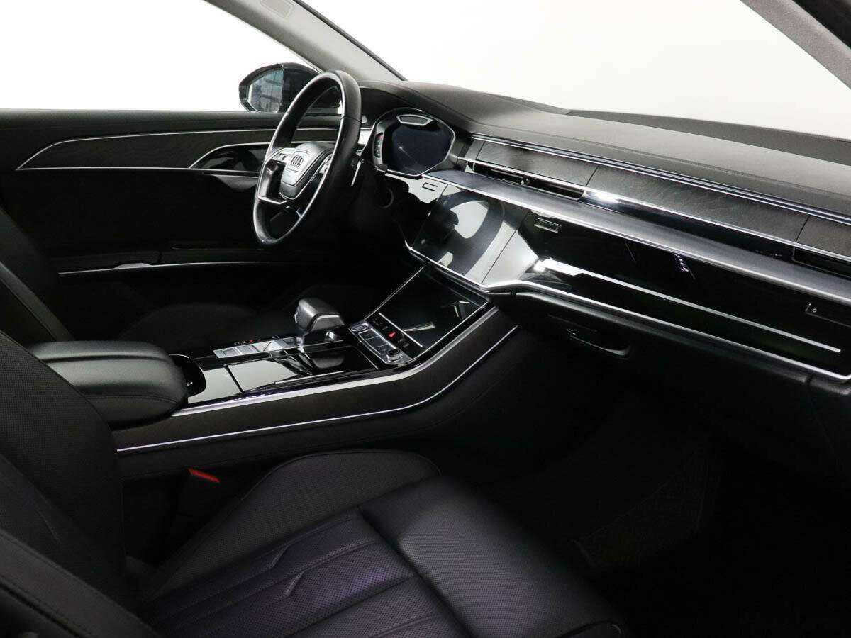 Audi A8 с пробегом — 2018 год. Фото: #6
