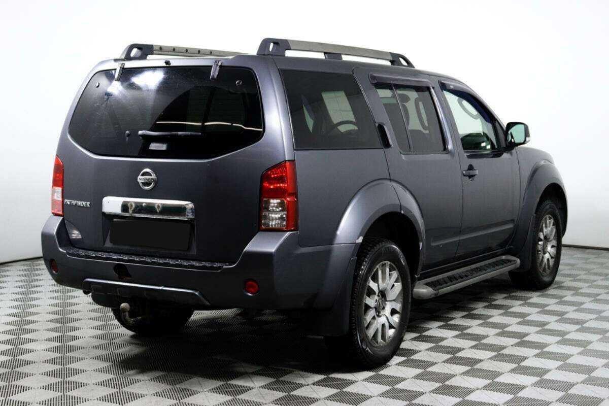 Nissan Pathfinder с пробегом — 2011 год. Фото: #4