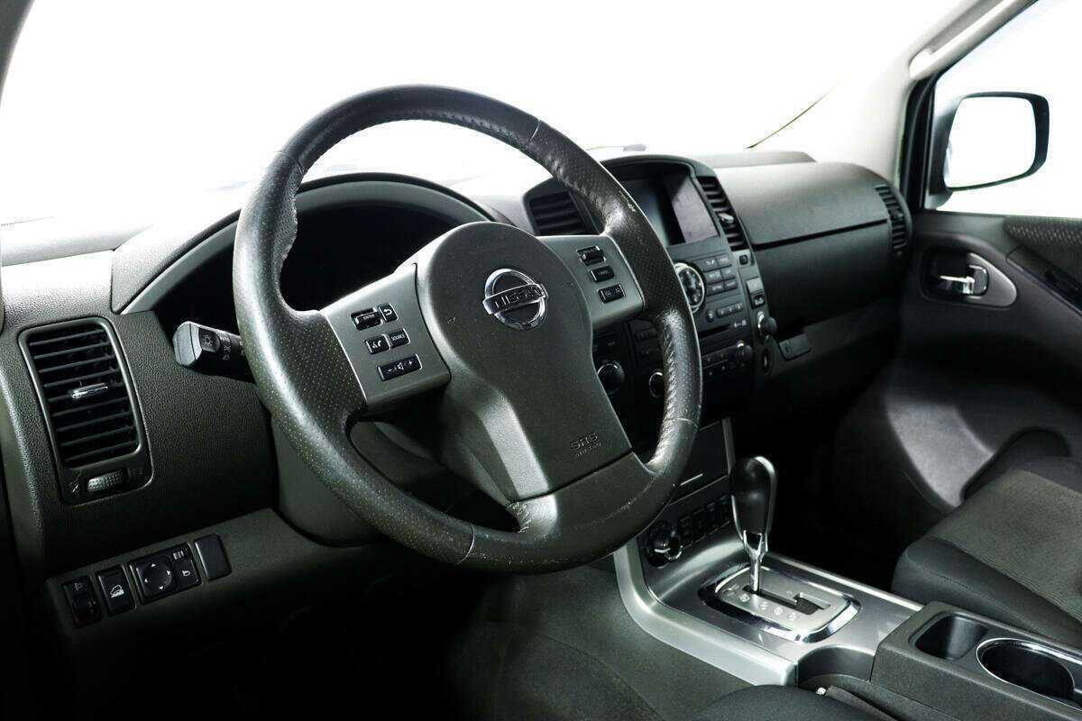 Nissan Pathfinder с пробегом — 2011 год. Фото: #13