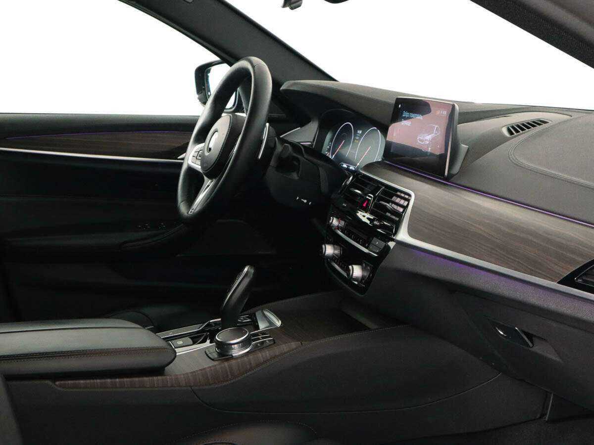 BMW 5 серии с пробегом — 2018 год. Фото: #6